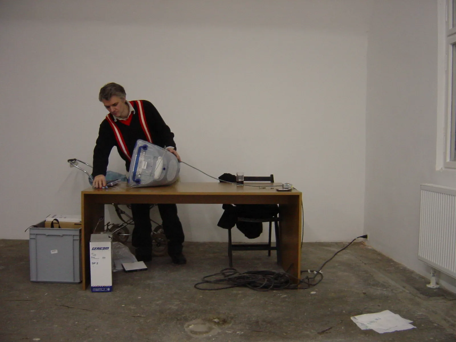 Install.exe im Büro Friedrich, Berlin – Ansicht 12
