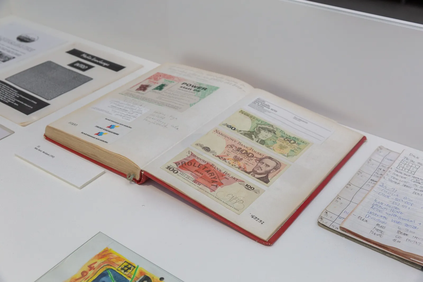 Ausstellungsmaterialien und Publikationen zu Van Gogh TV