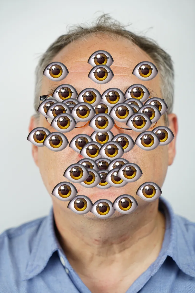 Porträt von Tilman Baumgärtel mit dem Kunstwerk Eyes Portrait von Aram Bartholl